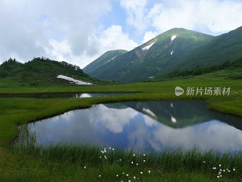 Mount Hiuchi in Niigata, Japan (百名山)